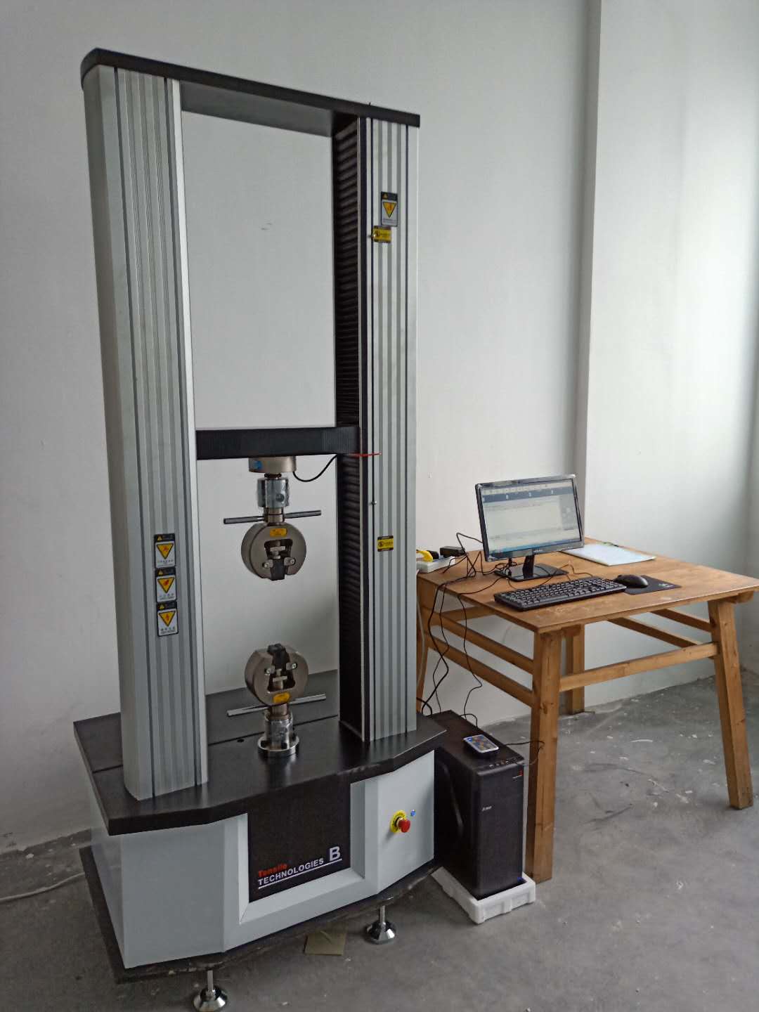 微機控制拉力試驗機
